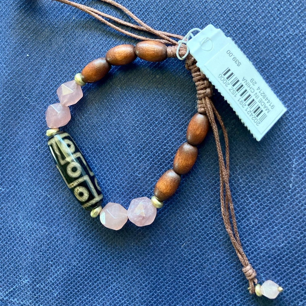 Chico’s Pink tribal beaded bracelet NWT